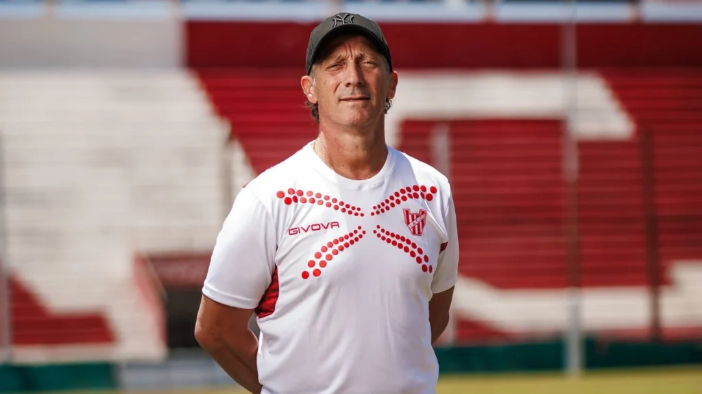 Pedro Troglio, entrenador del CD Olimpia